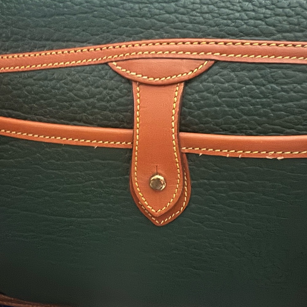 Dooney & Bourke- Beautiful Green Vintage Crossbody Bag - Never Used! - Picture 7 of 13